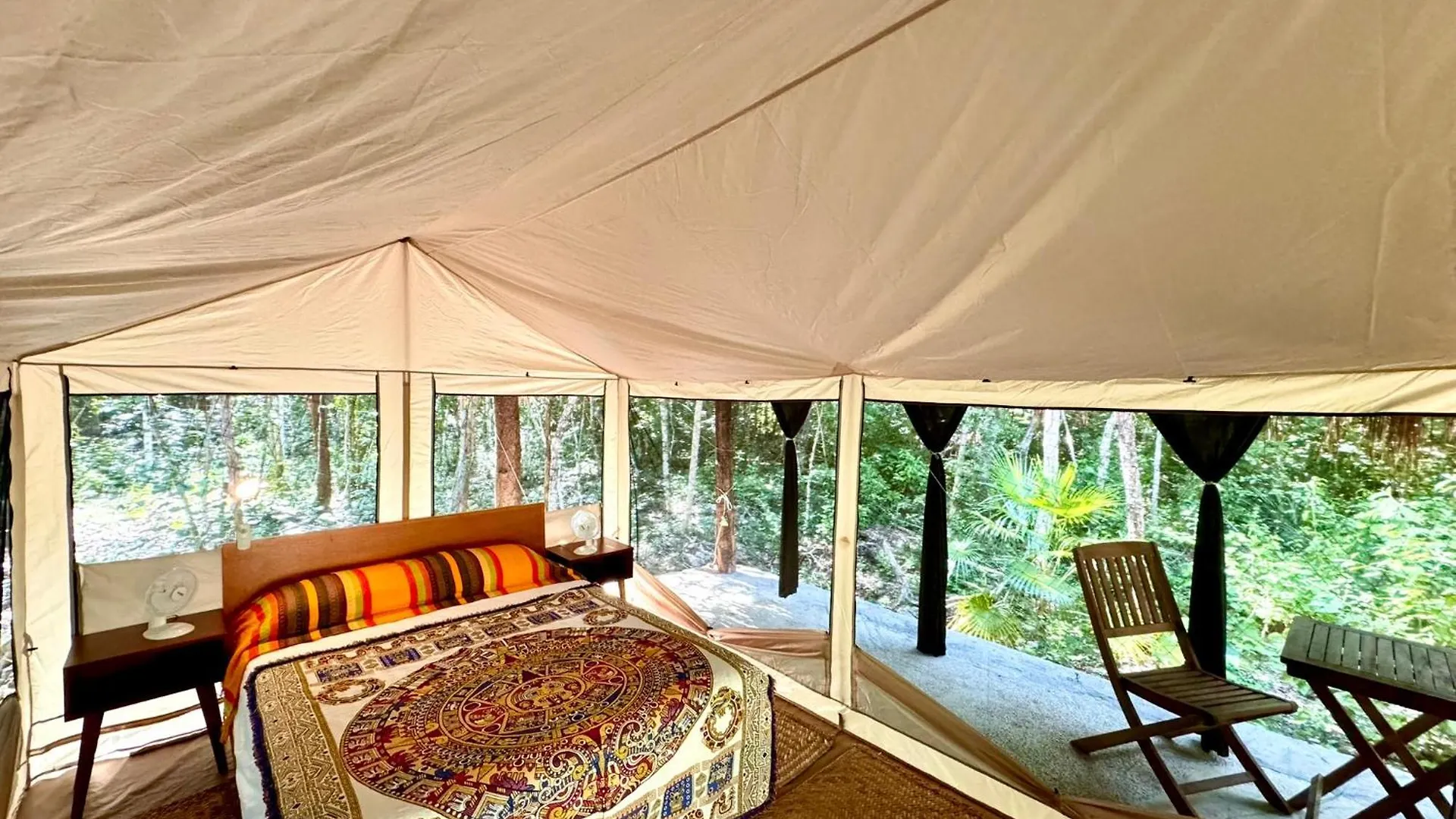 Hotel Glamping Bunga Lotus Tulum Campeggio