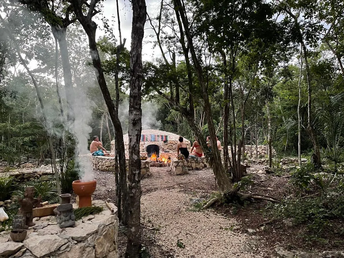 Hotel Glamping Bunga Lotus Tulum